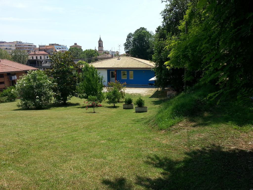 Valle Dell'Eden Grottammare Buitenkant foto
